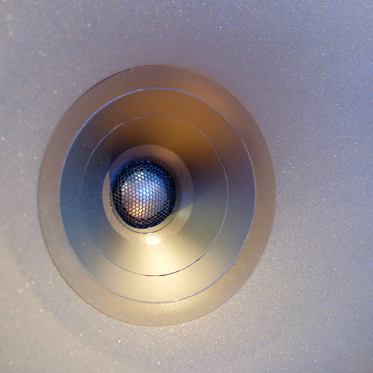 avita-audiovisual-2019-genelec-8351b-8361a-koaksiaalielementti-8673